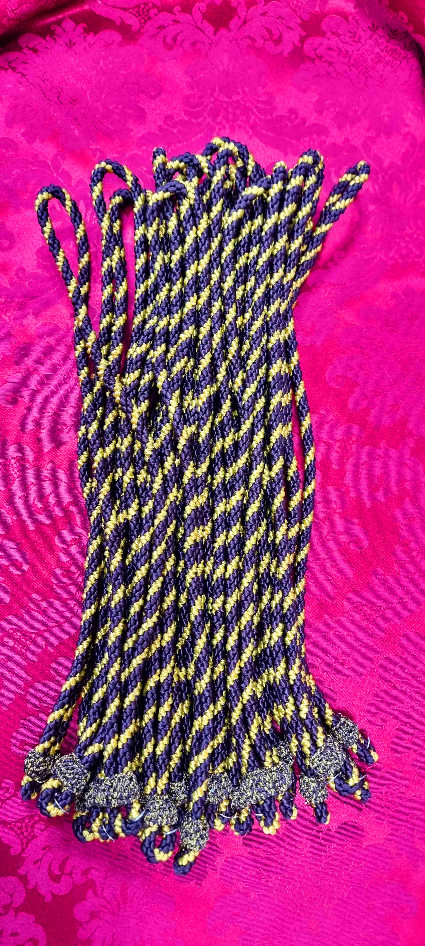 Cordón Medallero Morado y Dorado