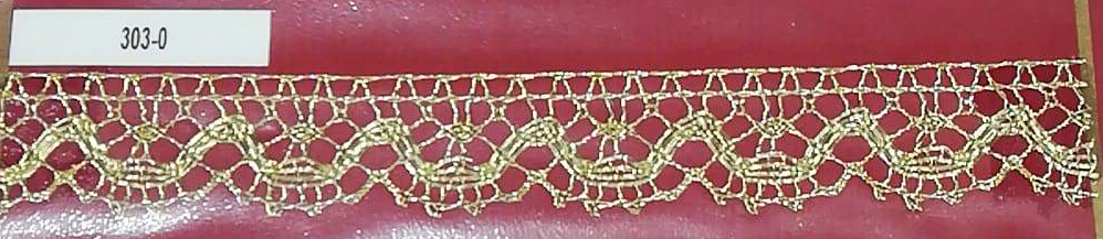 Encaje Oro con Diseño Calado